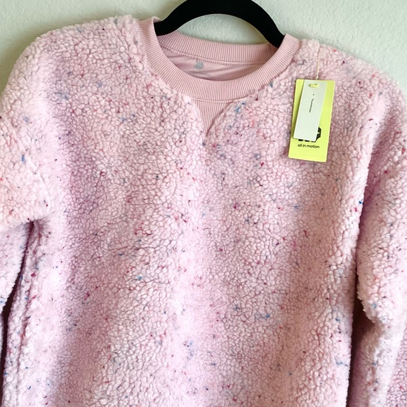\All in Motion\ NWT Faux Shearling Pullover in Beyond Pink - Picture 3 of 16